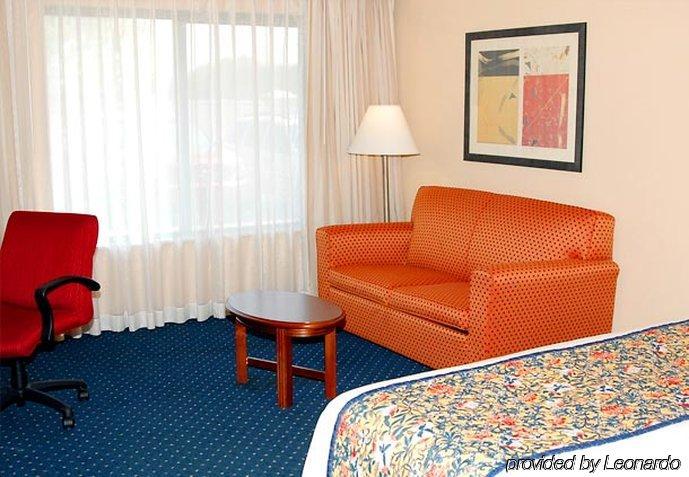 Courtyard By Marriott Dalton Hotel Exterior foto